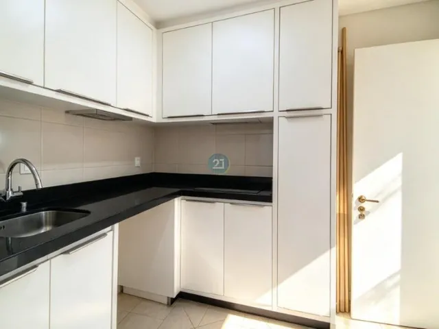 Imagem 3: Casa com 04 Quartos, Piscina, Espaço Gourmet em Terreno de 361M², com Vista para o Mar no João Paulo, Florianópolis