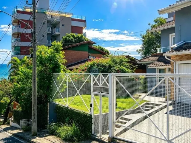 Imagem 8: Casa com 04 Quartos, Piscina, Espaço Gourmet em Terreno de 361M², com Vista para o Mar no João Paulo, Florianópolis