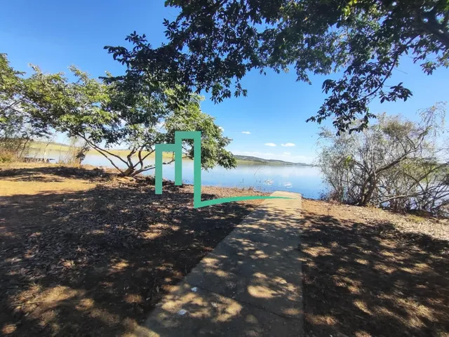 Imagem: Rancho Rural em São João Batista do Glória