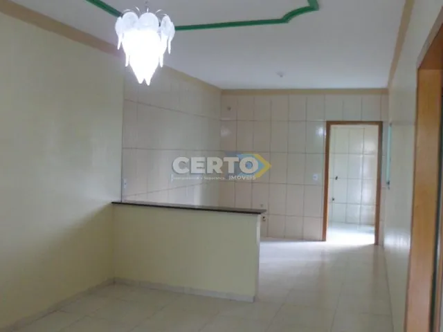 Imagem 7: Casa com Suíte e 2 Quartos, Sala, Cozinha, Lavanderia, Portão