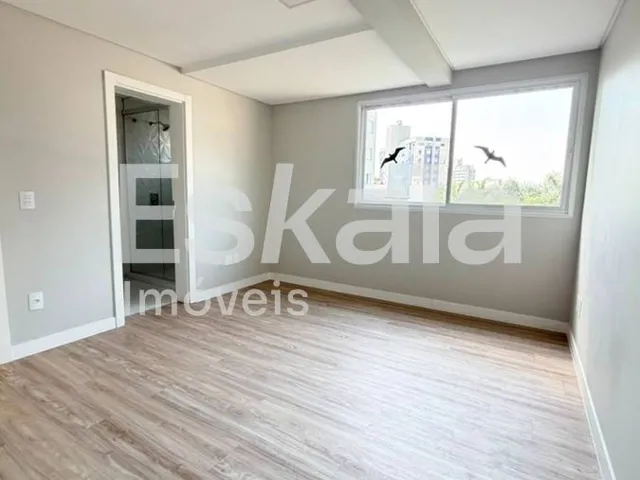 Imagem 6: Apartamento Duplex Semimobiliado com 03 Suíte