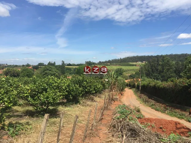 Imagem 6: Sitio À Venda em Valinhos-Sp: 3 Quartos, 1 Sala, 2 Banheiros, 46.000M² de Área no Bairro Macuco!
