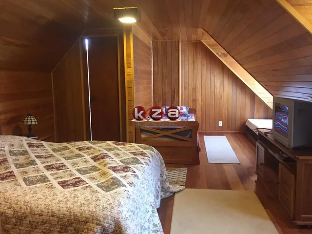 Imagem 10: Casa de Luxo em Condomínio: 5 Quartos, 5 Suítes, 4 Salas e Mais - Venda em Descansópolis, Campos do Jordão-Sp