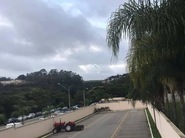 Imagem 10: Apartamento com 2 Quartas e Vaga Coberta, no Bairro Colonia