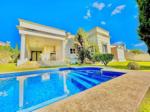 Imagem: Casa À Venda - 3 Suítes, Piscina, 6 Vagas