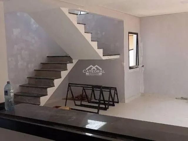 Imagem: Casa com 3 Dormitórios À Venda, 190 M²