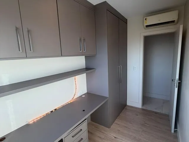 Imagem 3: Apartamento Mobiliado em Piatã, Salvador - 3 Suítes, 144M², 3 Vagas, Vista Livre, Área de Lazer Completa
