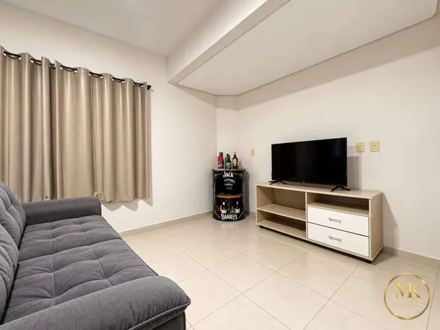 Imagem 6: Casa Á Venda com 4 Dormitórios Sendo 1 Suíte 200M2 Privativos + 3 Vagas de Garagem em Bombinhas Sc