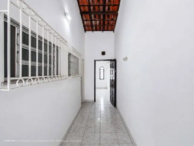 Imagem 8: Casa À Venda no Bairro da Luz em Nova Iguaçu, com 3 Quartos, 100M², Varanda e Churrasqueira