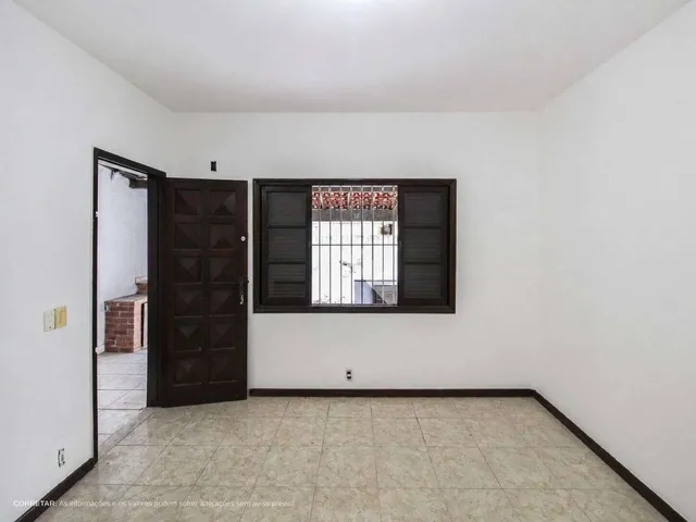 Imagem 11: Casa À Venda no Bairro da Luz em Nova Iguaçu, com 3 Quartos, 100M², Varanda e Churrasqueira