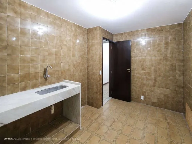 Imagem 15: Casa À Venda no Bairro da Luz em Nova Iguaçu, com 3 Quartos, 100M², Varanda e Churrasqueira