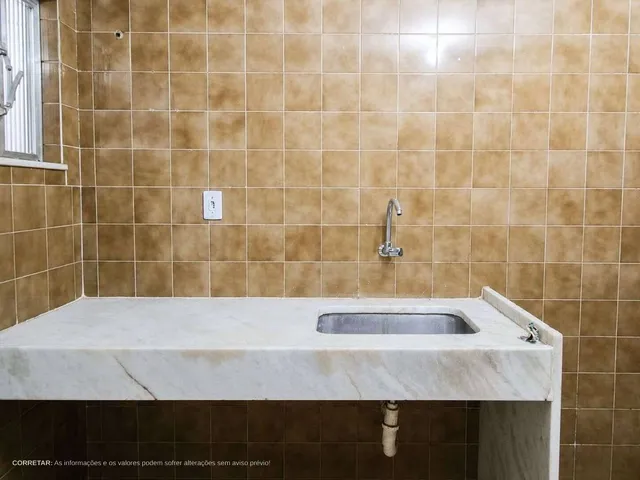 Imagem 16: Casa À Venda no Bairro da Luz em Nova Iguaçu, com 3 Quartos, 100M², Varanda e Churrasqueira