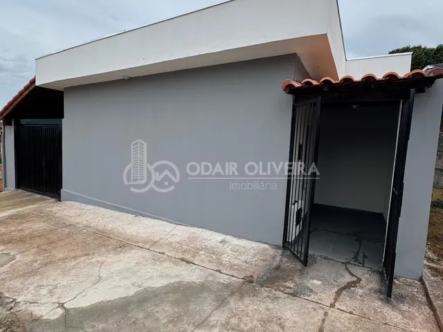 Imagem 2: Casa Recém Reformada Disponível para Locação, Coimbras, Passos - Mg