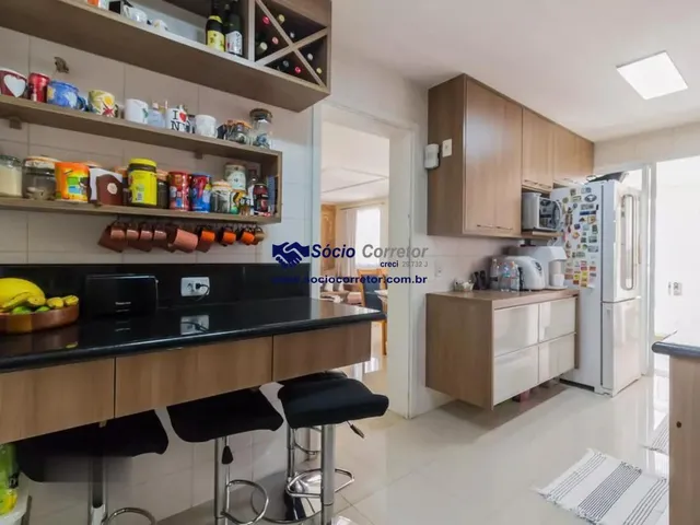 Imagem: Apartamento com 4 Dormitórios À Venda