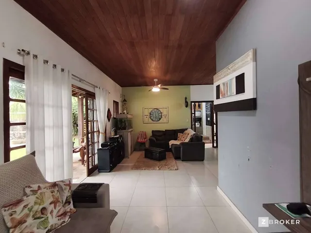 Imagem 14: Casa À Venda em Ubatuba, Barra da Lagoa, com 8 Quartos, 440M²