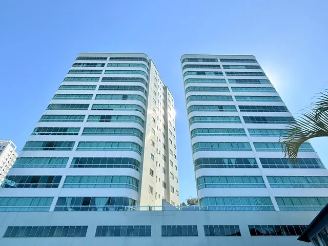 Imagem: Apartamento com Vista para o Mar À Venda