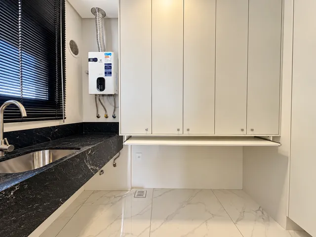 Imagem 11: Apartamento À Venda em Itapema, Centro, com 4 Quartos, 210M²