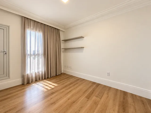 Imagem 10: Apartamento À Venda em Itapema, Centro, com 4 Quartos, 210M²
