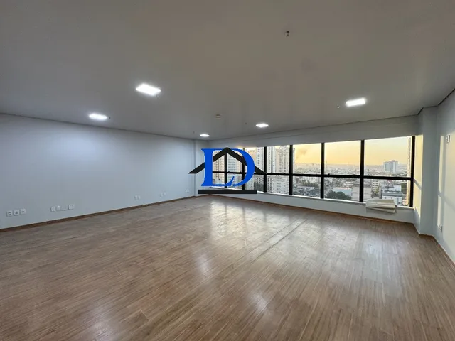 Imagem: Sala Comercial no Lourenço Office À Venda