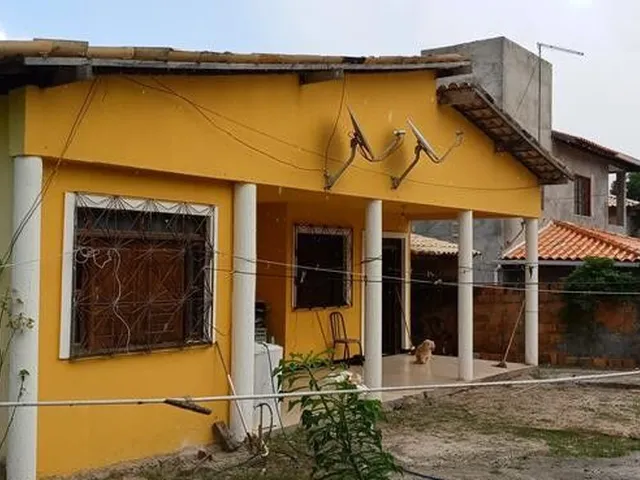 Imagem 2: Casa À Venda em Barra do Jacuípe - 3 Quartos · 1 Suíte · 130 M²