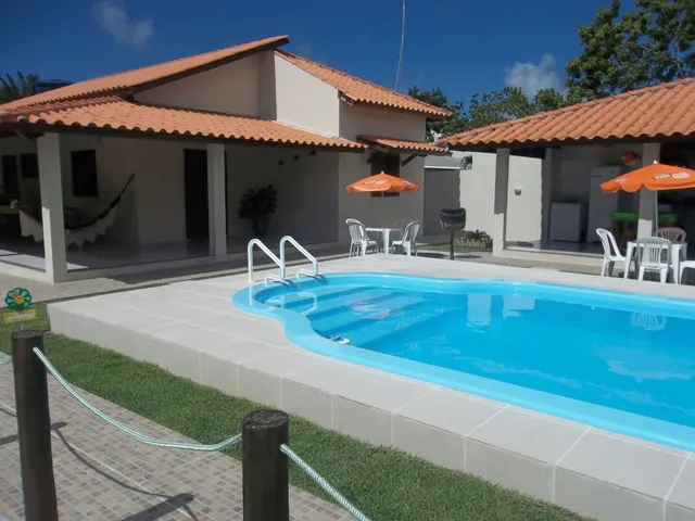 Imagem 1: Casa À Venda em Barra do Jacuípe - 4 Quartos · 1 Suíte · 3 Vagas · 210 M²