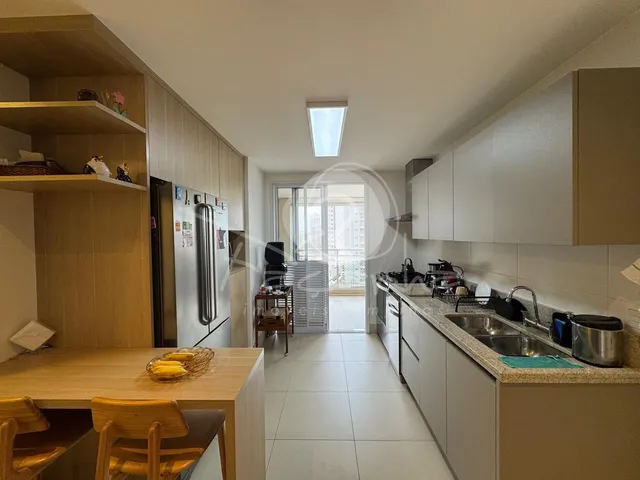 Imagem 11: Apartamento para Venda no Cambuí em Campinas - 4 Quartos