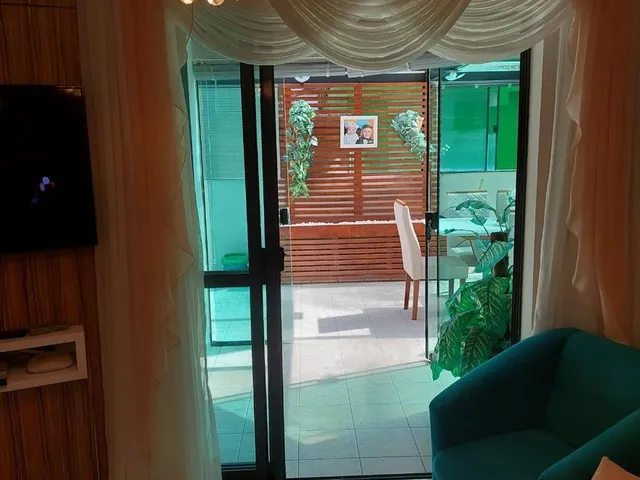 Imagem 4: Amplo Apto Térreo com Um Espaçoso Terraço Apenas 150M da Praia de Bombas