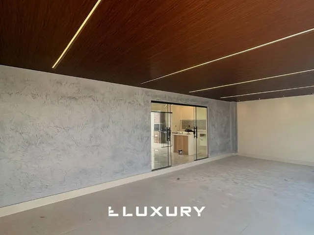 Imagem 13: Casa Moderna com Piscina e Área Gourmet no Residencial santa Edwiges