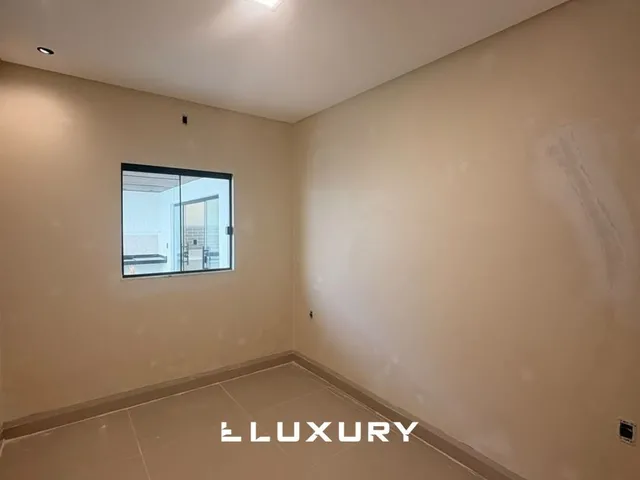 Imagem 14: Casa Moderna com Piscina e Área Gourmet no Residencial santa Edwiges