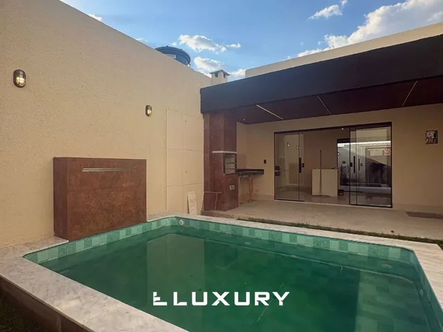 Imagem 4: Casa Moderna com Piscina e Área Gourmet no Residencial santa Edwiges