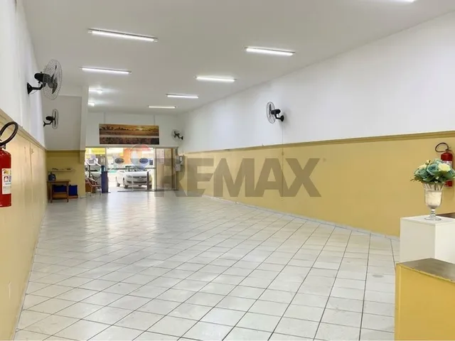 Imagem 12: Prédio Comercial em Santo André, Avenida Martim Francisco com 6 Salas e 2 Salões