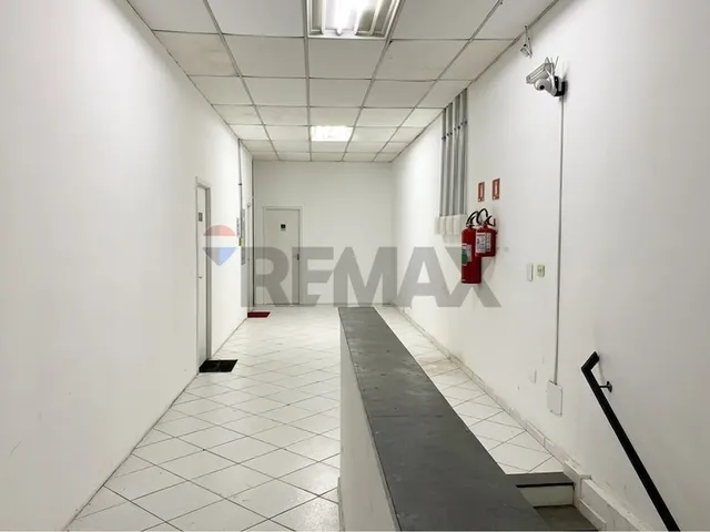 Imagem 10: Prédio Comercial em Santo André, Avenida Martim Francisco com 6 Salas e 2 Salões