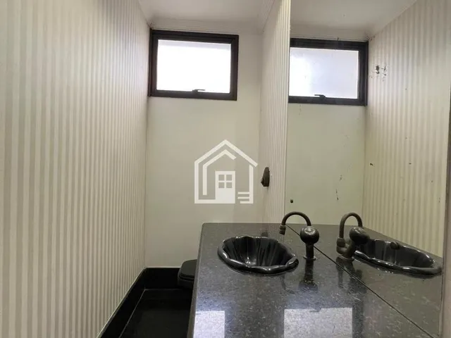 Imagem 4: Cobertura Duplex com 5 Suítes, Vista Mar e Lazer Privativo para Locação no Rio Vermelho