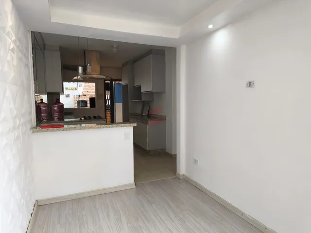 Imagem 16: Casa com 2 Dormitórios para Alugar por R$ 2.500,00 no Bairro Weissópolis - Pinhais / Pr