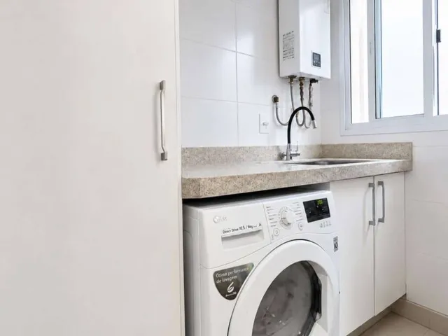Imagem 10: Apartamento Á Venda 1 Suíte + 2 Demi Suítes 97.76 M2 Privativos + 2 Vagas de Garagem em Meia Praia de Itapema Sc