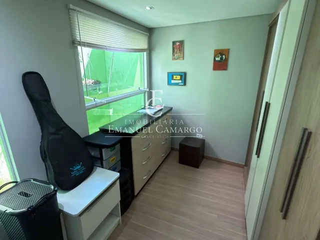 Imagem 2: Casa À Venda em Piraquara, Centro, com 3 Quartos, 215M²