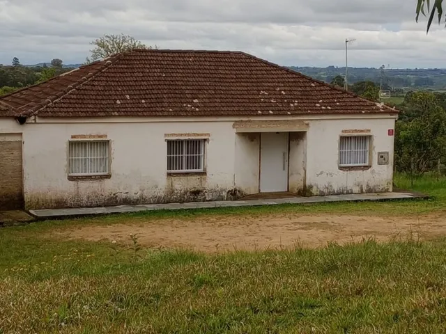 Imagem 2: Chácara para Venda em Canguçu, 2 Dormitórios, 1 Banheiro, 1 Vaga