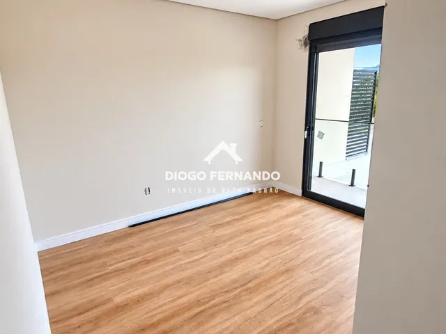 Imagem 8: Casa de 4 Dormitórios À Venda no Vivendas do Campeche, Florianópolis