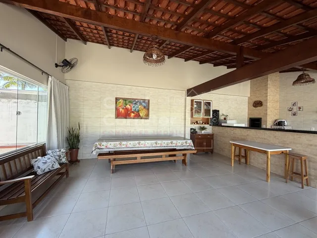Imagem 2: Excelente Casa de 3 Dormitórios com Espaço de Terreno