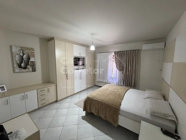 Imagem 7: Excelente Casa de 3 Dormitórios com Espaço de Terreno