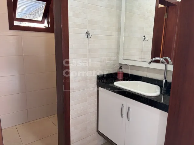Imagem 13: Excelente Casa de 3 Dormitórios com Espaço de Terreno