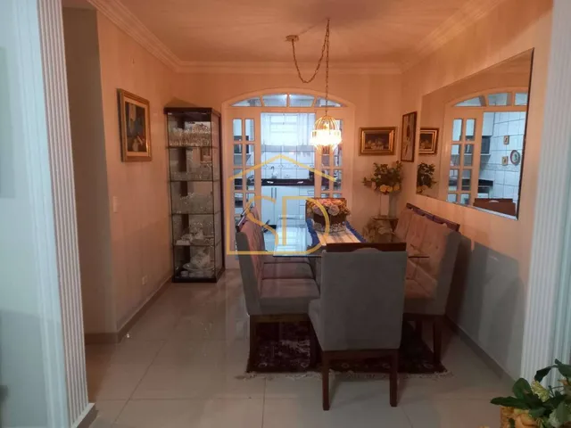 Imagem 6: Sobrado À Venda, com 3 Quartos, Espaço Gourmet , 2 Vagas de Garagem ,180M² no Bairro Parolin em Curitiba