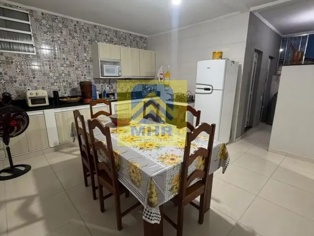 Imagem: Casa para Venda em Serra / Es no Bairro
