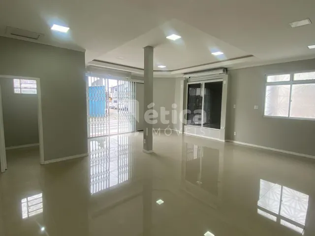 Imagem 2: Sala Comercial 50 M2 Reformada, Bairro São João, Próxima Indaial Itajaí Sc