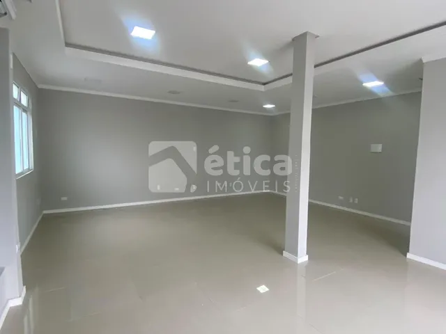 Imagem 4: Sala Comercial 50 M2 Reformada, Bairro São João, Próxima Indaial Itajaí Sc