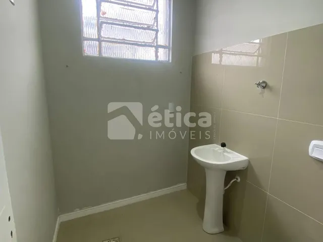 Imagem 7: Sala Comercial 50 M2 Reformada, Bairro São João, Próxima Indaial Itajaí Sc