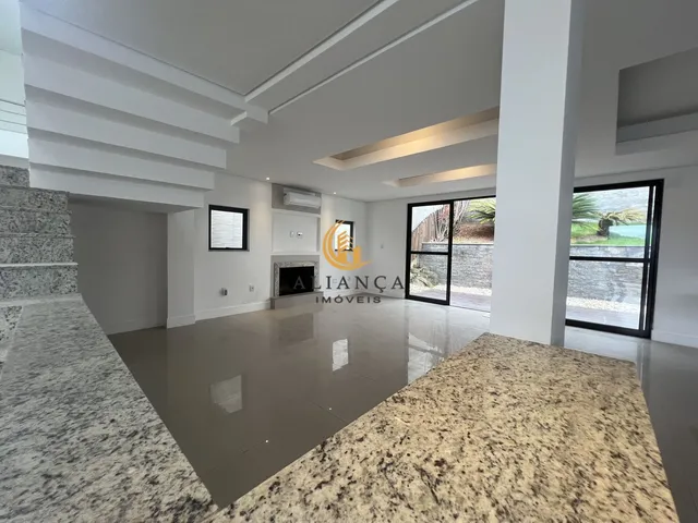 Imagem 8: Casa com 3 Suítes e Piscina na Pedra Branca