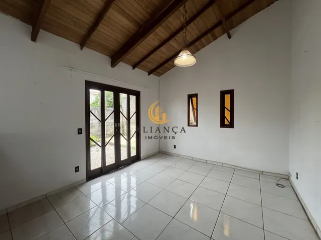 Imagem 7: Casa com 2 Dormitórios para Locação no Jardim Janaína