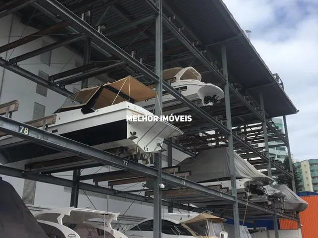 Imagem 11: Apartamento Á Venda no Edifício Marina Beach em Balneário Camboriú