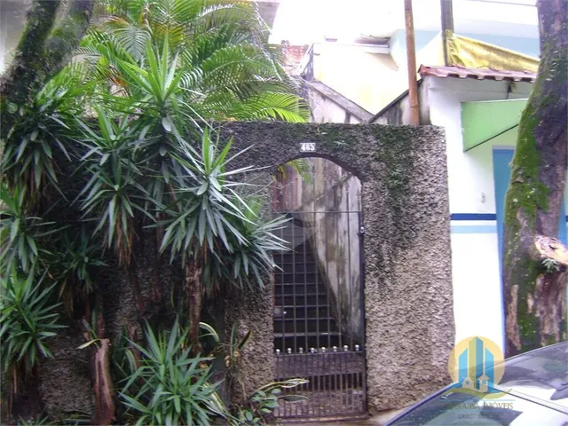 Imagem: Casa À Venda com 3 Dormitórios e 3 Vagas